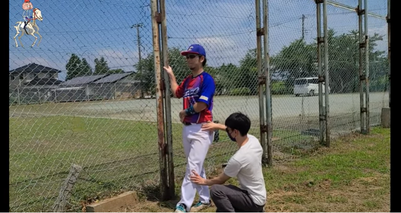 【驚愕】10年続く野球肩の治し方は、股関節を動かす事だった。