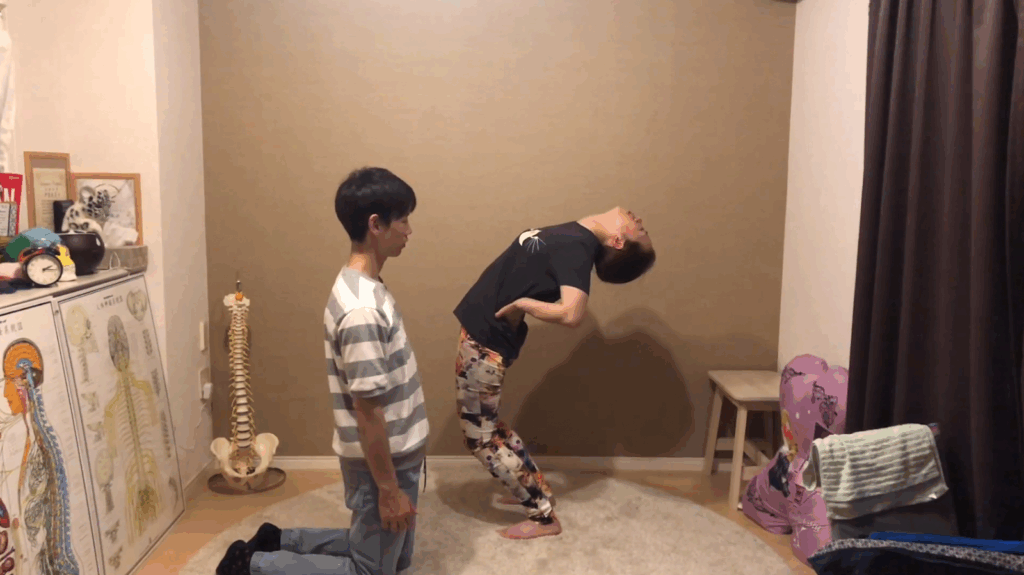 姿勢が自然と良くなる特別な方法