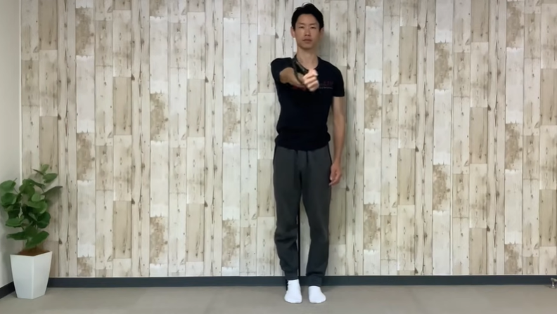 <strong>【謝罪】この度は大変申し訳ありませんでした。肩の痛みを治します。</strong>